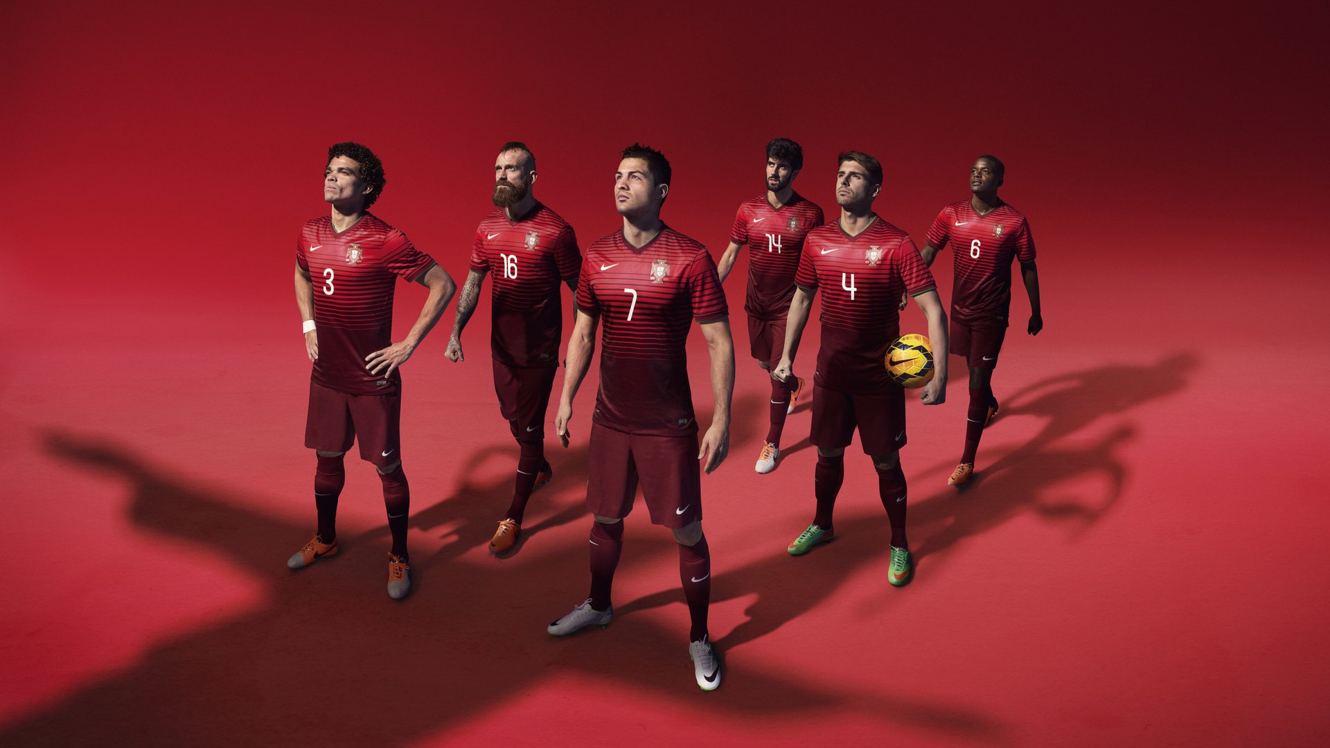 《虚拟竞技新纪元：电竞中的区块链应用探索》，虚拟电竞战队